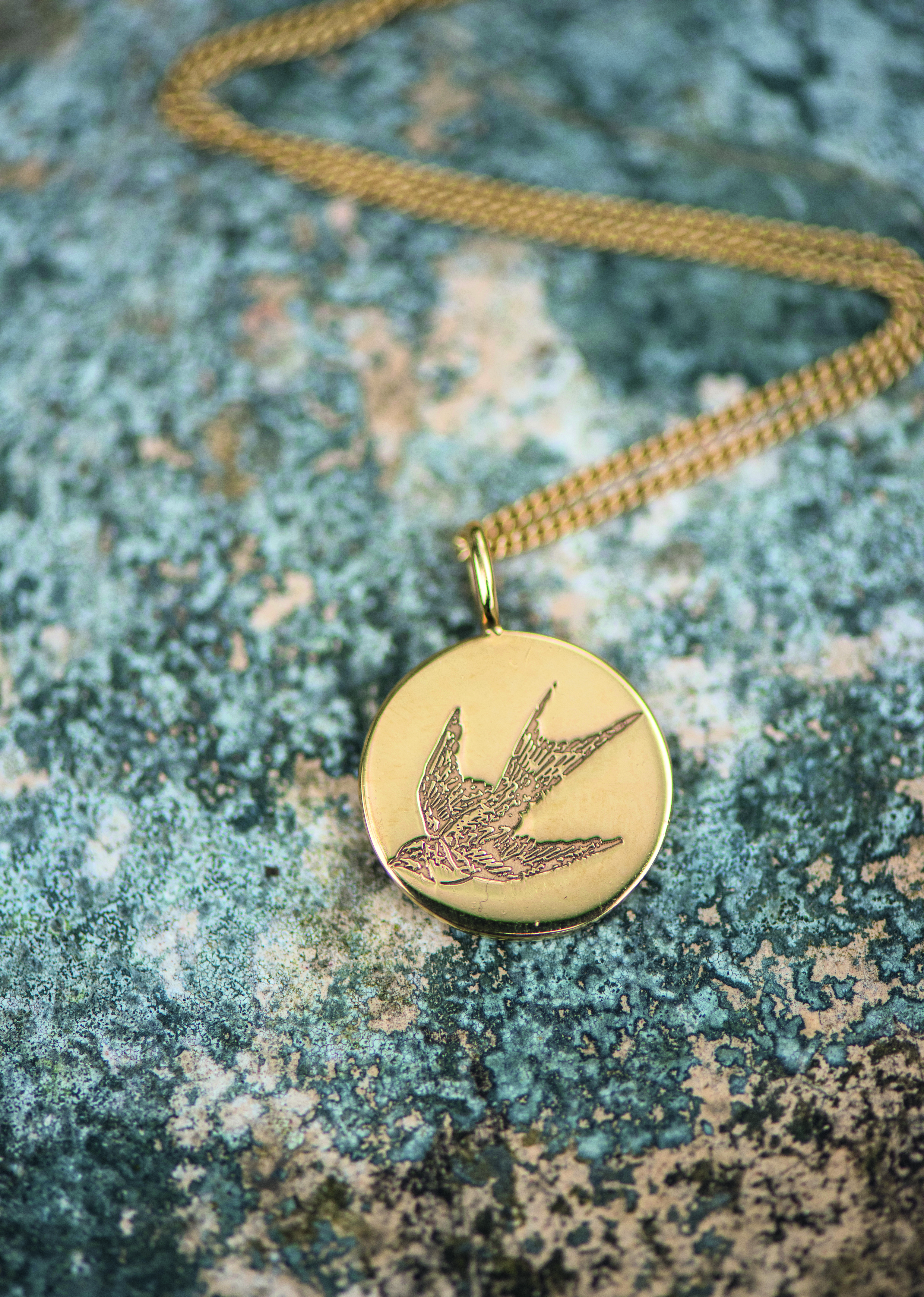 Swallo pendant necklace